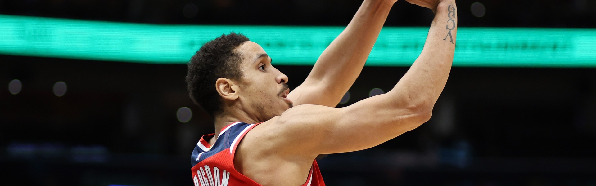 必发官网-名记：布罗格登跟霍福德&amp;梅尔顿一样 确实跟勇士联系在了一起