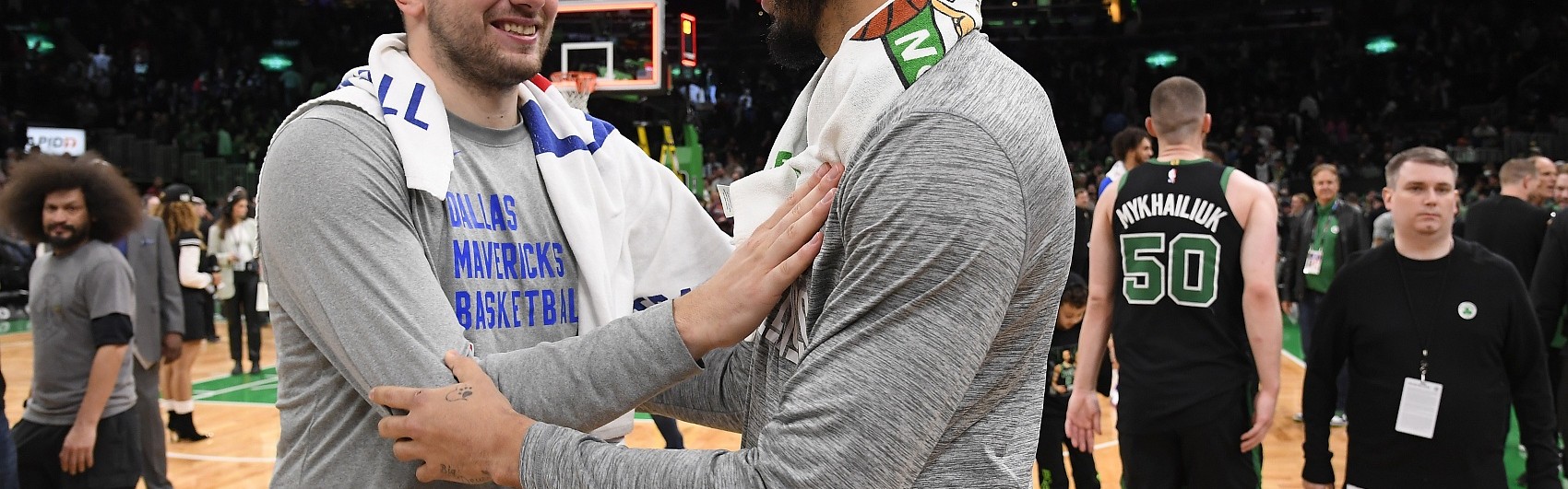 必发APP-格威：塔图姆对胜利影响比东契奇更大 他影响比赛的方式前所未有