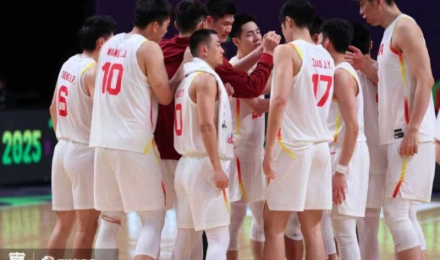 必发体育-打韩国25中7！中国男篮三分命中率40%跌至第二 小组赛曾高达43.8%