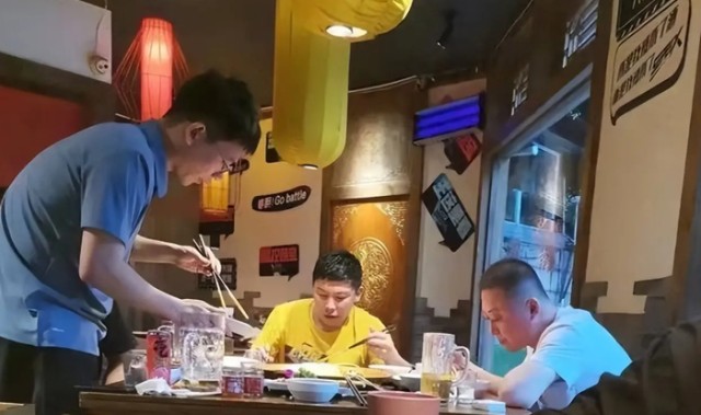 丧心病狂！41国乒奥运冠军全家遭死亡威胁：有人要杀死你全家|陈玘|国家队|北京奥运会|男双|马琳_新浪体育_新浪新闻