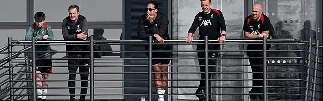 邮报独家：巴伊切蒂奇复出；利物浦在研究如何提高定位球