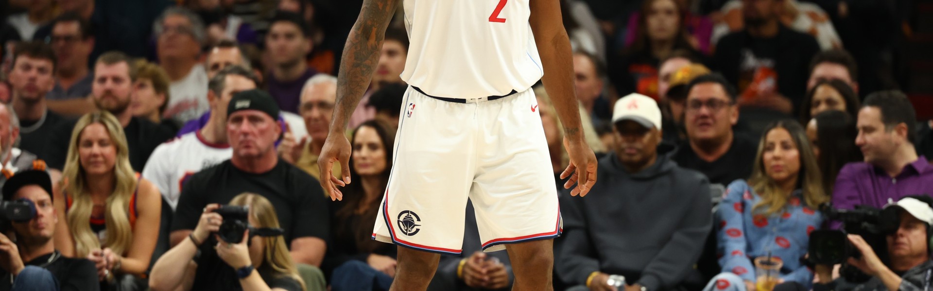 必发下载-小卡谈乔治&amp;哈登离队：曾想挽留他们但这就是生意 一切都结束了